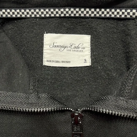 Sovereign Code Hoodie - Picture 10 of 11